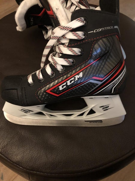 Used Junior CCM JetSpeed FT340 Hockey Skates Size 1