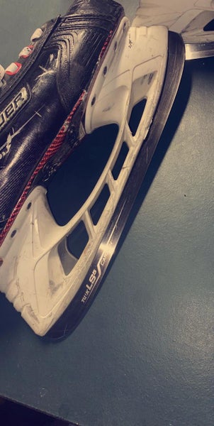 Senior Bauer Vapor 1X Extra Wide Width Size 8.5 Hockey Skates