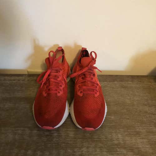 Red Men's Size 10 (Women's 11) Nike Shoes