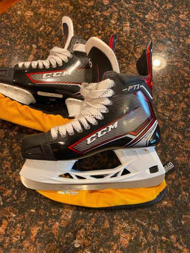 Senior CCM JetSpeed FT1 Extra Wide Width  Size 8.5 Hockey Skates