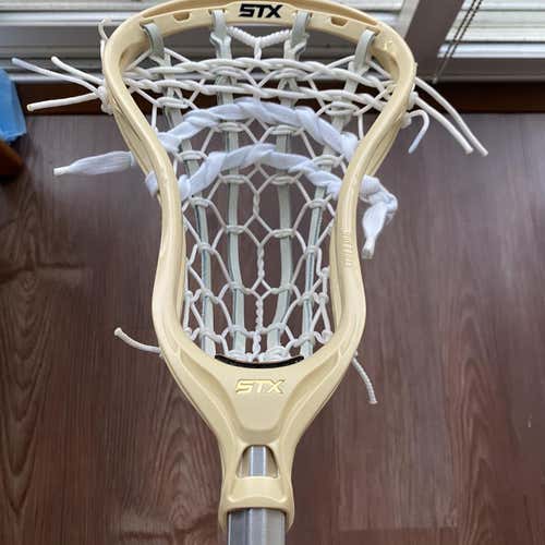 New Traditional Strung Stallion 700 Khaki Colored Head
