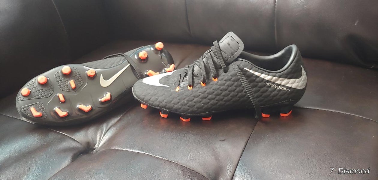 Black Used Size 6.5 (Women's 7.5) Nike Hypervenoms Cleats