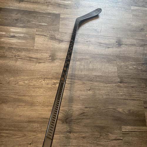 Senior Right Handed Nexus 2N Pro Pro Stock Hockey Stick