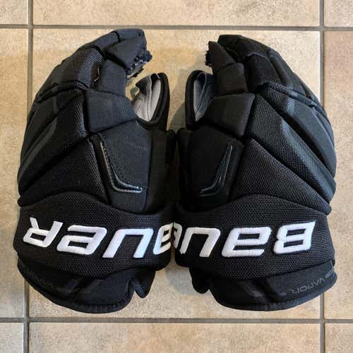 Bauer Vapor APX2 Pro Gloves 14”