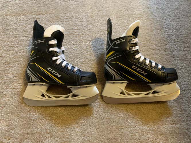 Youth CCM Tacks 9042 Hockey Skates Size 10D