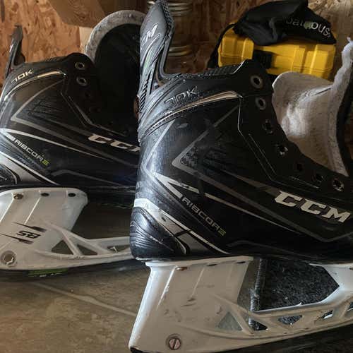 Senior CCM RibCor 70K Regular Width  Size 7.5 Hockey Skates