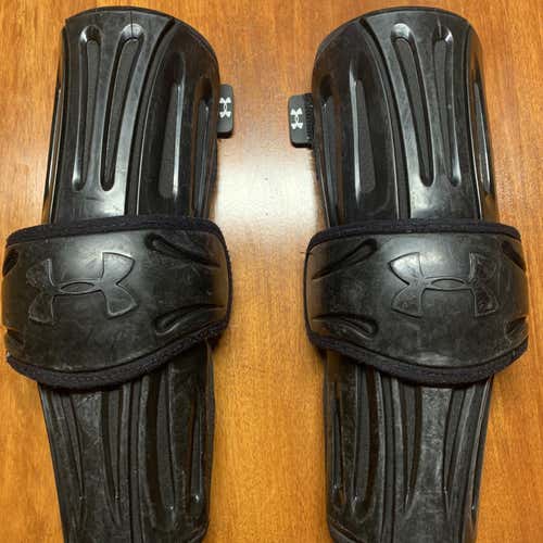 Used Black Under Armour Revenant Arm Pads