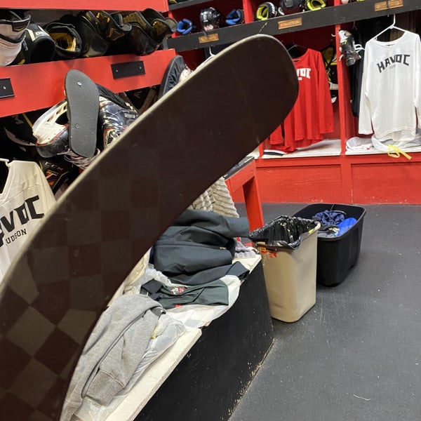 Intermediate Right Handed Vapor 1X Lite Mid Pattern Pro Stock Hockey Stick