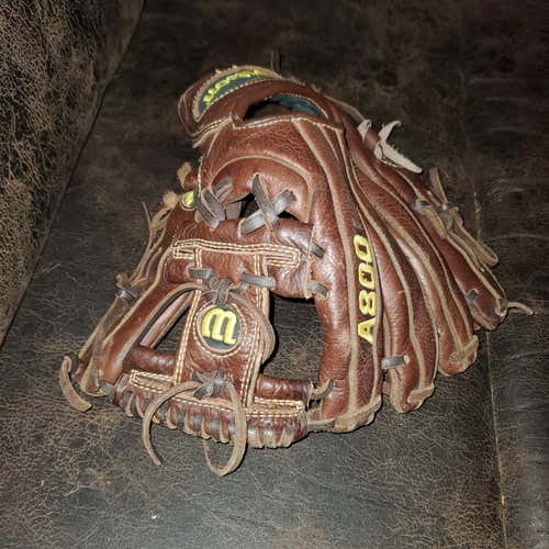 Used Wilson Right Hand Throw A800 Baseball Glove 11.5"