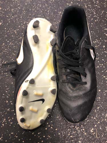 Black Used Molded Cleats Nike Cleats