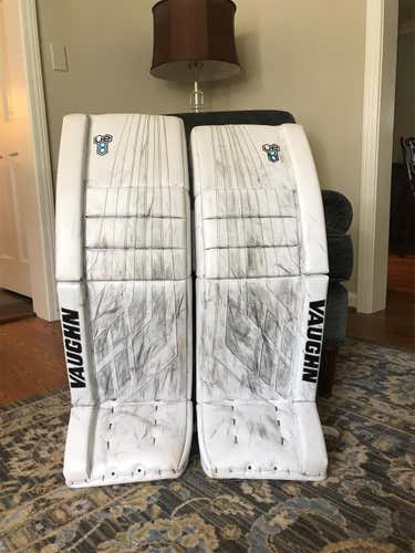 White Senior 34" Vaughn Velocity VE8 Goalie Leg Pads