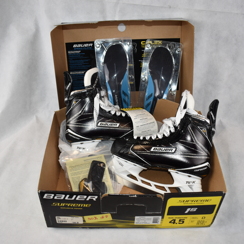 New in Box JR Bauer Vapor 1S Hockey Skates Regular Width Size 4.5D 067