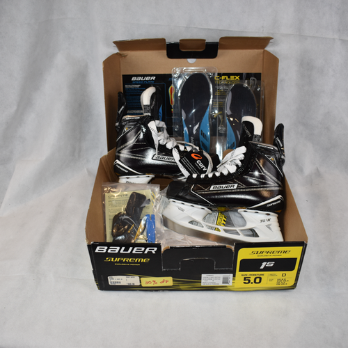 New in Box JR Bauer Vapor 1S Hockey Skates Regular Width Size 5D 068