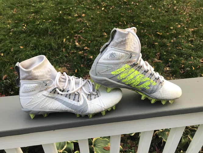 Gray Used Adult Men's Size 9.0 (Women's 10) Molded Cleats Nike High Top