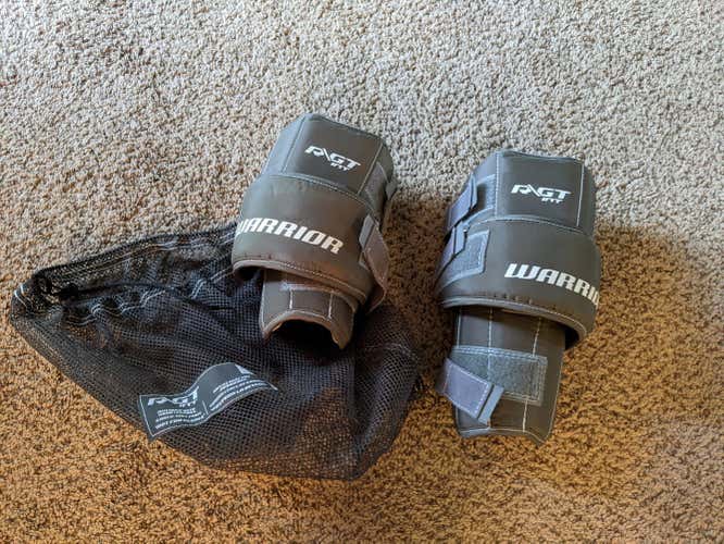 Brand New Int. Warrior knee pads