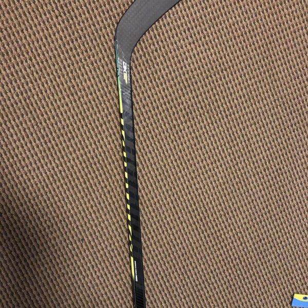 Senior Right Handed Alpha DX Mid Pattern Pro Stock Hockey Stick