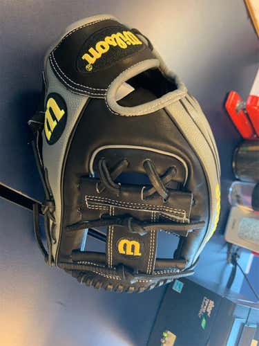 Black High School/College Infield A2000 11.5" Baseball Glove