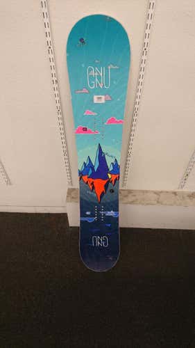 Women's 2019 GNU Velvet Snowboard (147cm)
