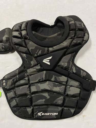 Used Easton M10 Chest Protector Youth Baseball & Softball Catchers Equipment