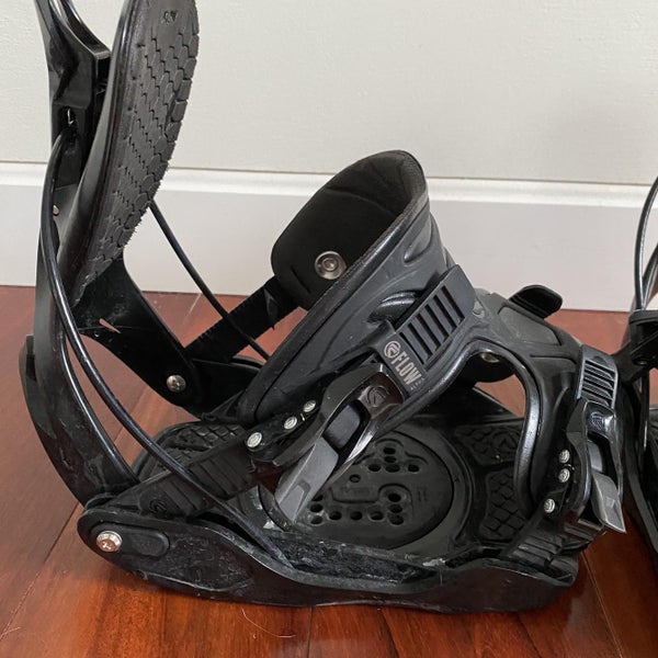 Used Large Flow Alpha Snowboard Bindings