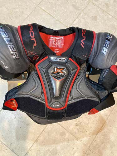Bauer Vapor 1X Lite Sr. Medium Shoulder Pads