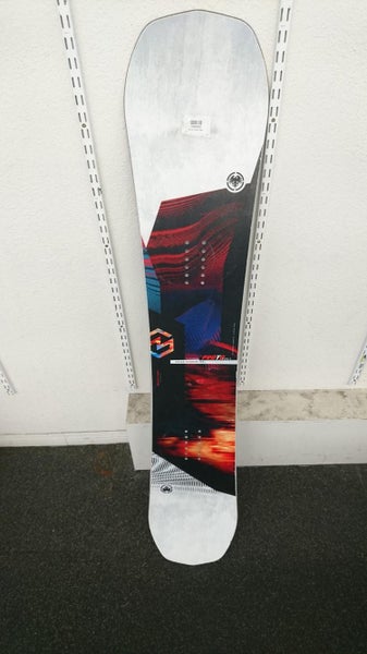 Men's 2019 Never Summer Proto Type Two Snowboard (154cm)