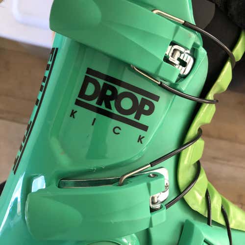 Used Full Tilt Drop Kick Medium Flex Ski Boots