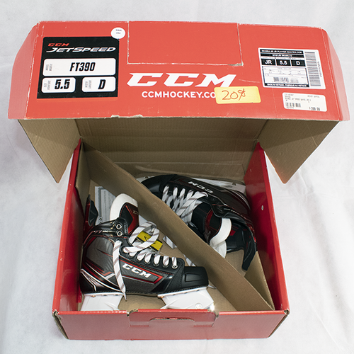 New in Box JR CCM Jetspeed FT390 Hockey Skates Regular Width Size 5.5D 084