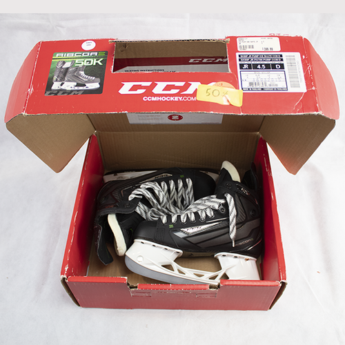 New in Box JR CCM Ribcor 50K Hockey Skates Regular Width Size 4.5D 095