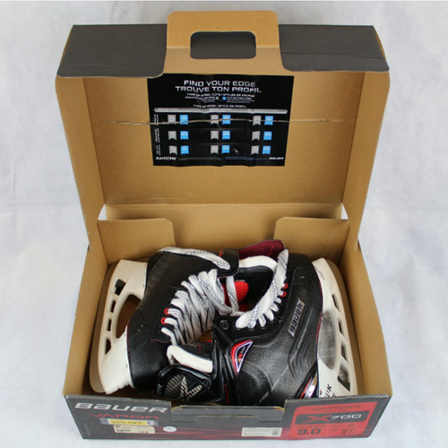 New in Box SR 2016 Bauer Vapor X700 Hockey Skates Regular Width Size 9.0D 003F