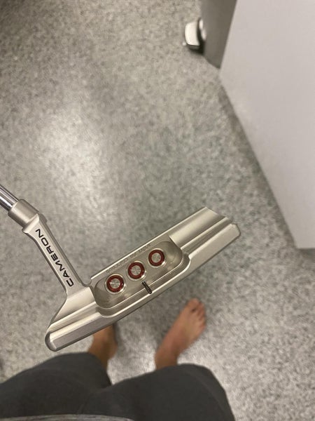 Men's Used Scotty Cameron Right Handed Blade Select Newport 2 Putter 34"