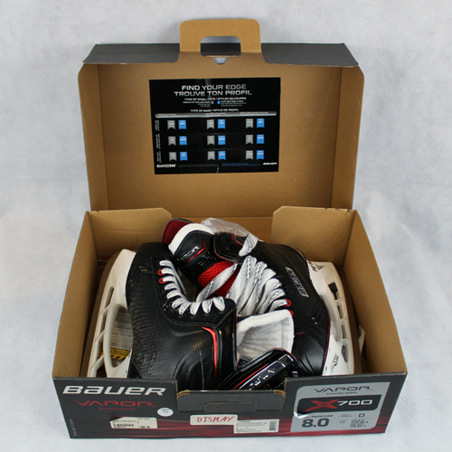 New in Box SR Bauer Vapor X700 Hockey Skates Regular Width Size 8.0D 010F