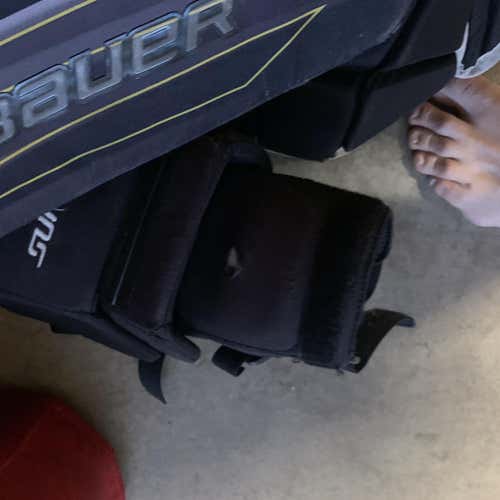 Intermediate Large Bauer Supreme S190  Chest and Arm Protector Goalie Chest Protector