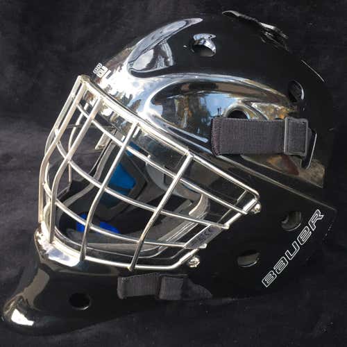 Black Senior Bauer NME 8  Goalie Mask