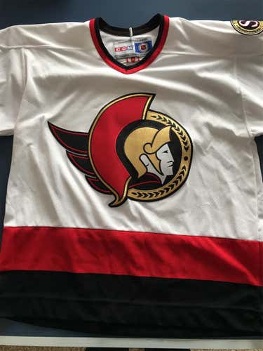 White Adult Large CCM Jersey