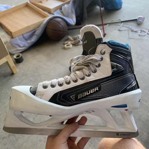 Senior Bauer Reactor 9000 Regular Width  Size 11 Hockey Goalie Skates