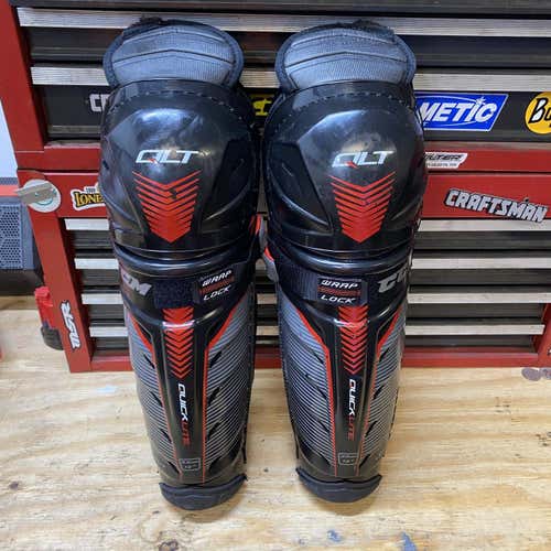 Junior CCM QuickLite  Shin Pads