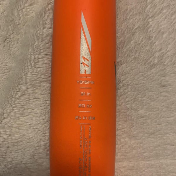 Kid Pitch (9YO-13YO) 2015 Composite Mako (-11) 20 oz 31" Bat