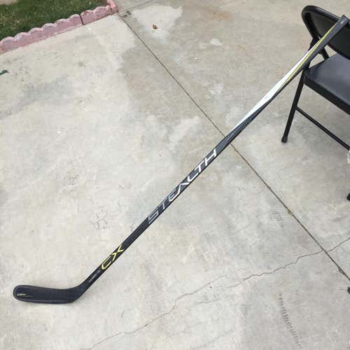 Intermediate Right Handed Stealth CX Hockey Stick