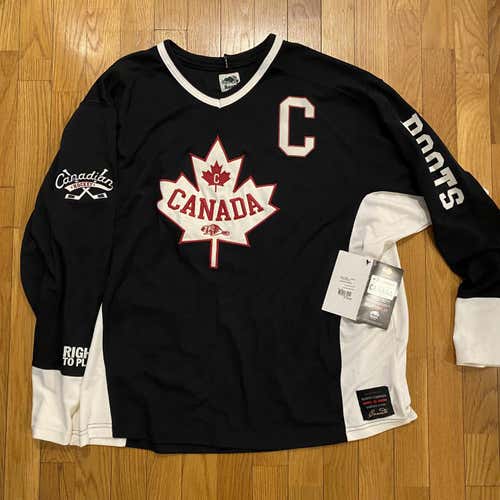 Roots Right to Play Canada Jersey NWT Size XL