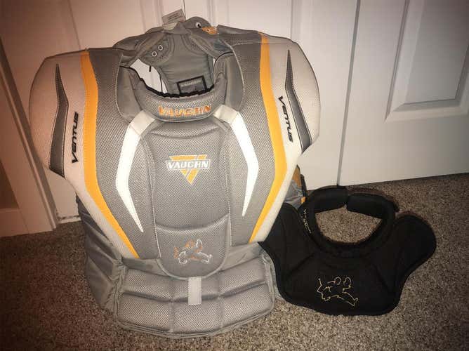 Senior Small Vaughn Ventus LT88 Goalie Chest Protector
