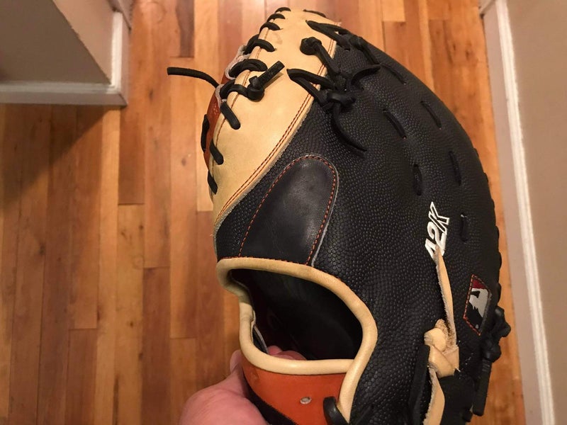Black Used Wilson Left Hand Throw First Base A2K Baseball Glove 12.5"