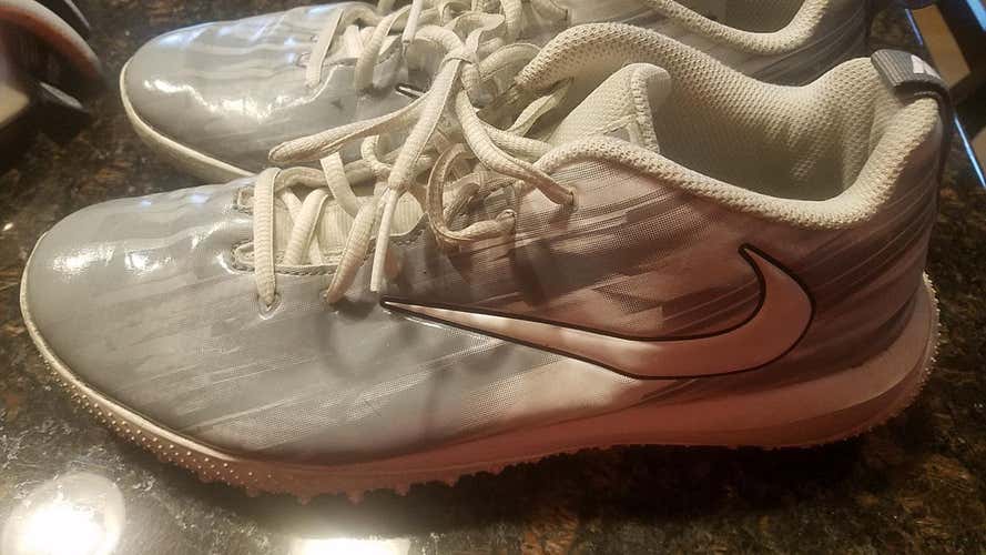 Nike Men's Vapor Varsity Turf Lacrosse Cleats