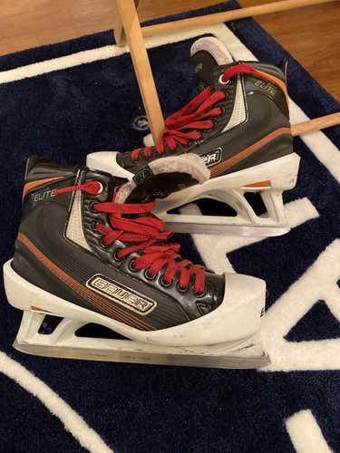 Used Senior Bauer Hockey Goalie Skates Regular Width Size 7.5