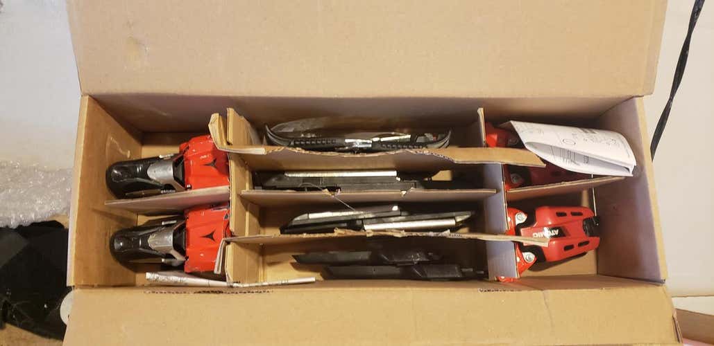 Used Atomic Racing Ski Bindings Max Din 12