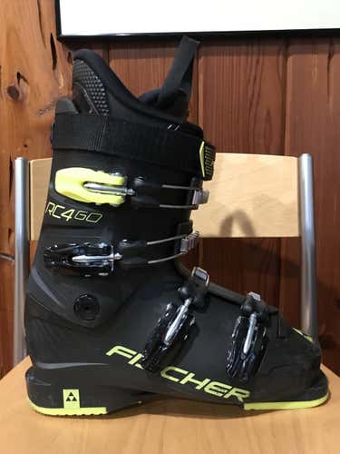 Used Fischer Junior Ski Boots