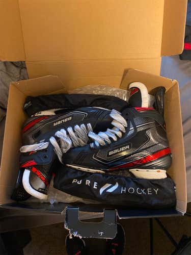 Senior Bauer Vapor 2X Size 8.5 Hockey Skates