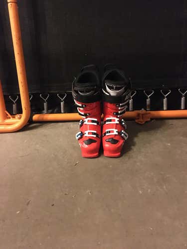 Youth Atomic Redster Ski Racing Boots, Used