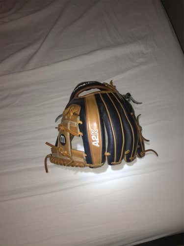 Brown High School/College Infield A2K 11.5" Baseball Glove