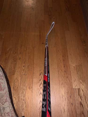 Senior Right Handed RBZ Revolution Toe Pattern  Hockey Stick